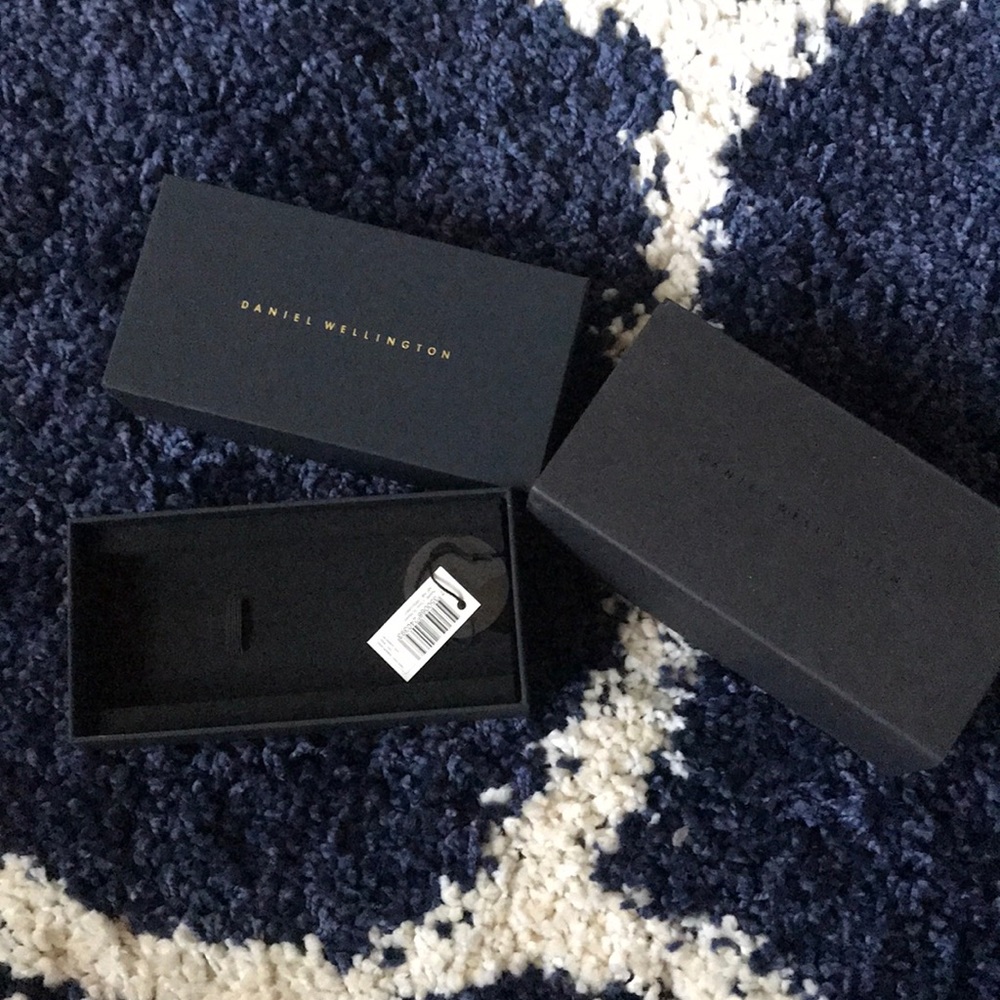 Daniel Wellington watch box